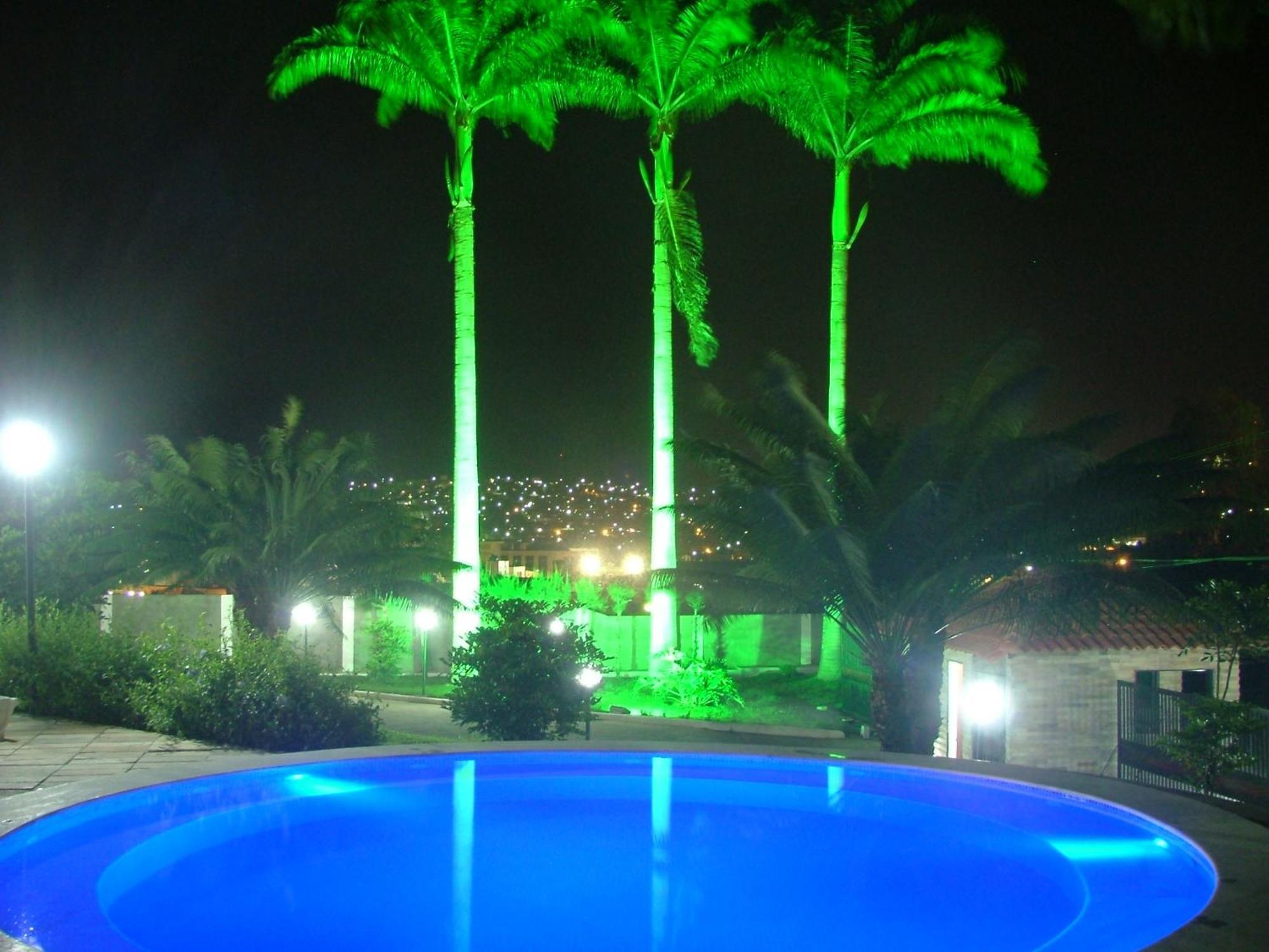 Hotel Tres Palmeiras กราวาตา ภายนอก รูปภาพ