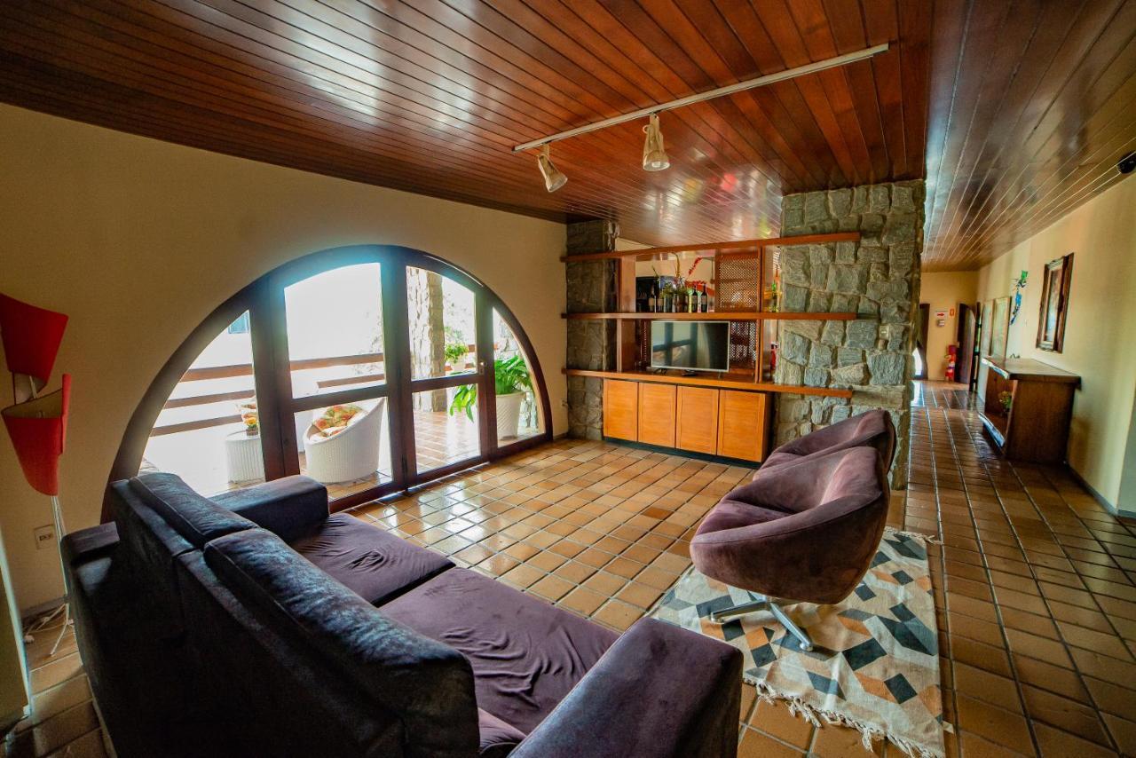 Hotel Tres Palmeiras กราวาตา ภายนอก รูปภาพ