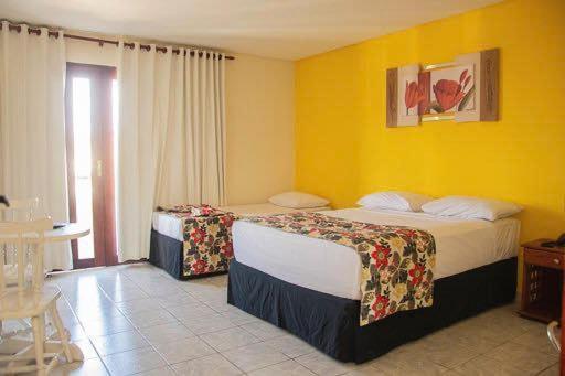 Hotel Tres Palmeiras กราวาตา ภายนอก รูปภาพ